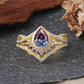 Ultra Luxurious Vintage Pear-Cut Natural Alexandrite Ring Set
